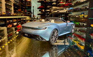ASTON MARTIN DB12 VOLANTE
