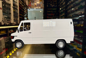 MERCEDES BENZ 208D