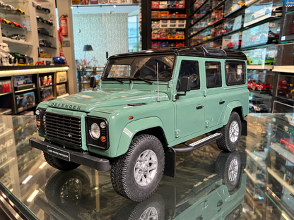 LAND ROVER DEFENDER