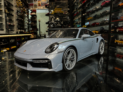 PORSCHE 911 TURBO S ( 907 of 992 )