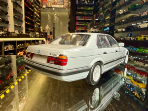 BMW 7 SERIES E32