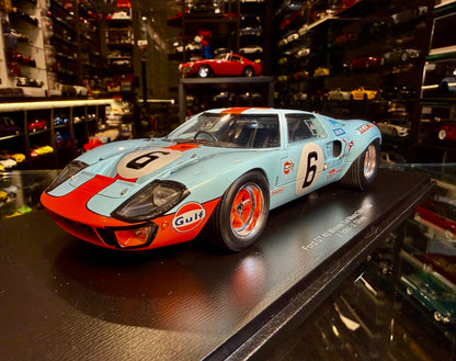 FORD GT 40 WINNER LE MANS 24H 1969