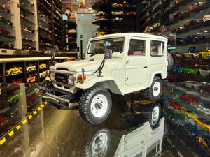 TOYOTA LAND CRUISER 40