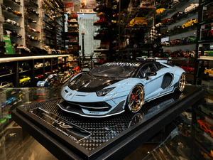 LAMBORGHINI AVENTADOR SVJ