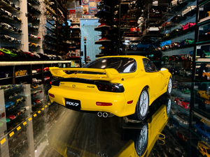 MAZDA RX7 / WITH ENGINE FIGURE
