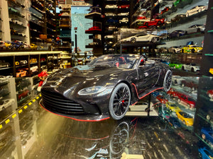 ASTON MARTIN V12 VANTAGE ROADSTER