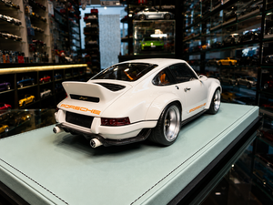 PORSCHE Singer DLS 2018 ( No Box )