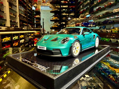 PORSCHE GT3 RS