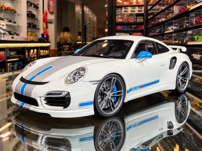 PORSCHE 911 TURBO S MODIFIED BY TECHART.