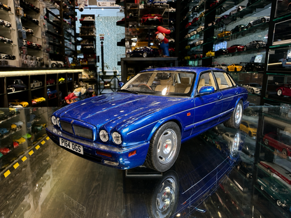 JAGUAR XJR ( 1 of 120 )
