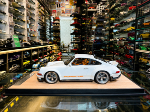 PORSCHE 911 SINGER DLS