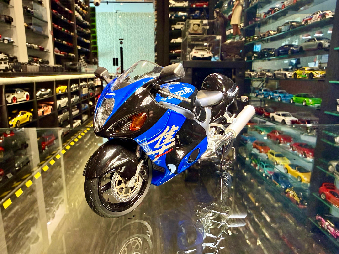 SUZUKI-R 1000R ( Scale 1/12 )