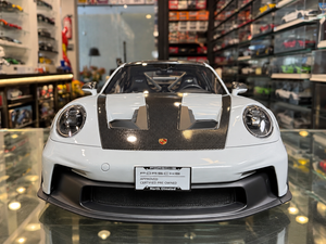 PORSCHE 992 GT3 RS