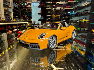 PORSCHE 911 targa