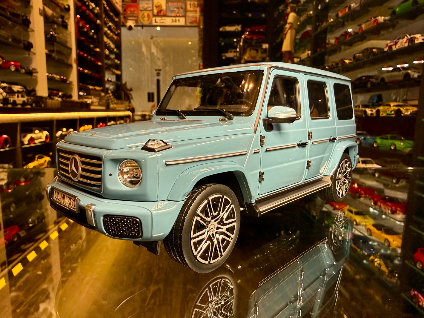 MERCEDES G WAGON 500 2025