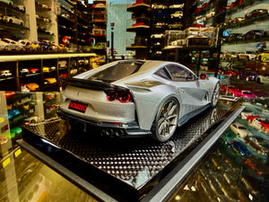 FERRARI 812 SUPERFAST ( 1 of 8 PIECES )