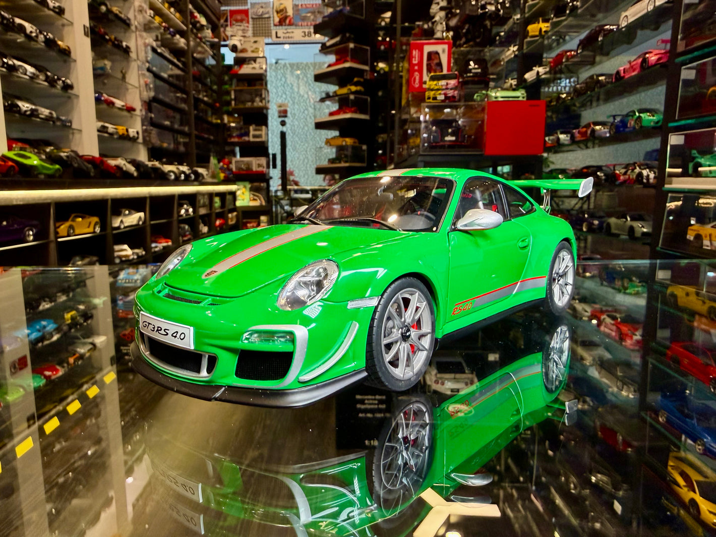 PORSCHE GT3 RS 4.0