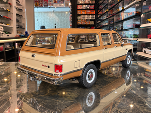 GMC SUBURBAN 1986