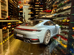 PORSCHE 911 CARRERA