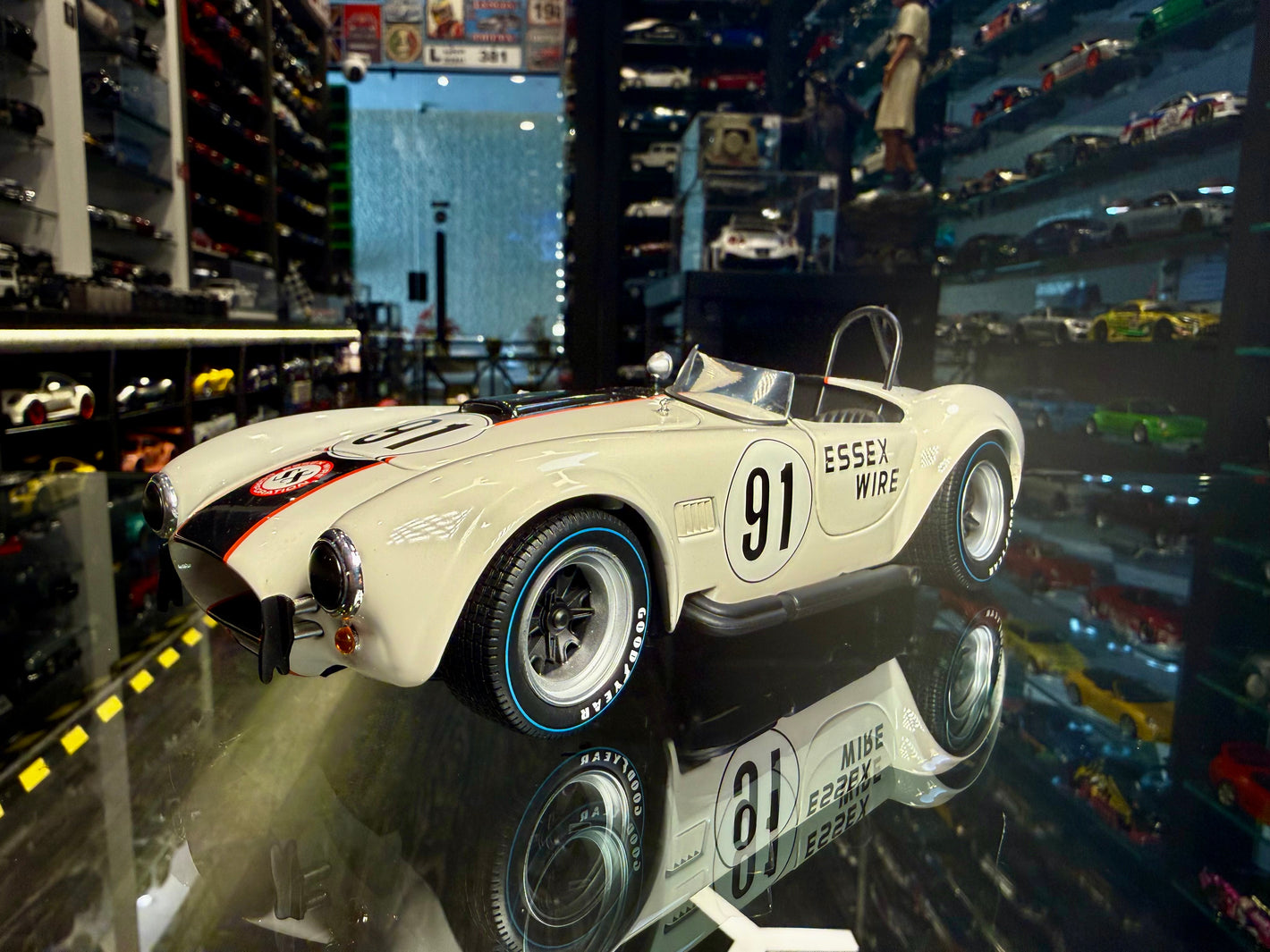 COBRA 427