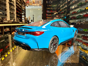 BMW M4 CS