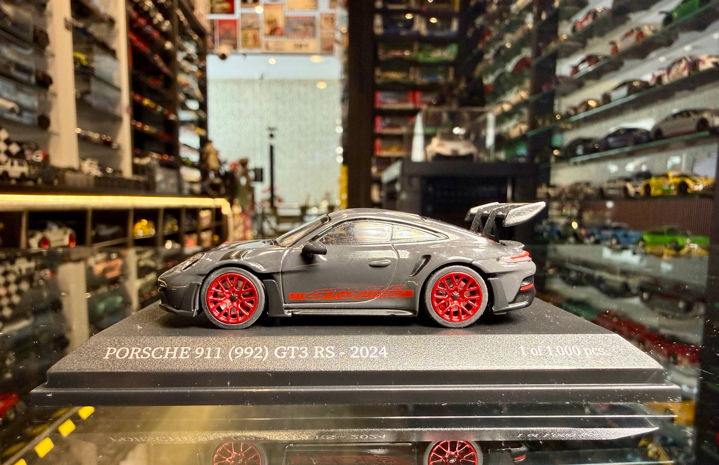PORSCHE 911 GT3 RS 2024