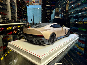 ASTON MARTIN VALOUR