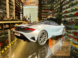 MCLAREN 750S
