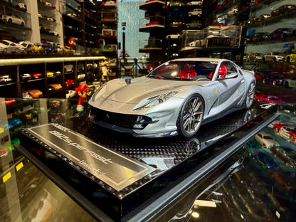 FERRARI 812 SUPERFAST ( 1 of 8 PIECES )