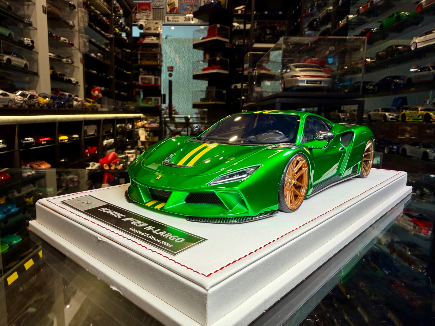 FERRARI F8 NOVITEC N-LARGO ( 39of 99 pieces )