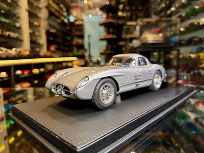 MERCEDES-BENZ 300 SLR UHLENHAUT COUPE 1955 ( 50 of 55 pieces )