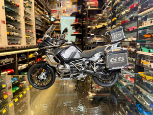 BMW R 1250 GS MOTORCYCLE/ scale 1/6