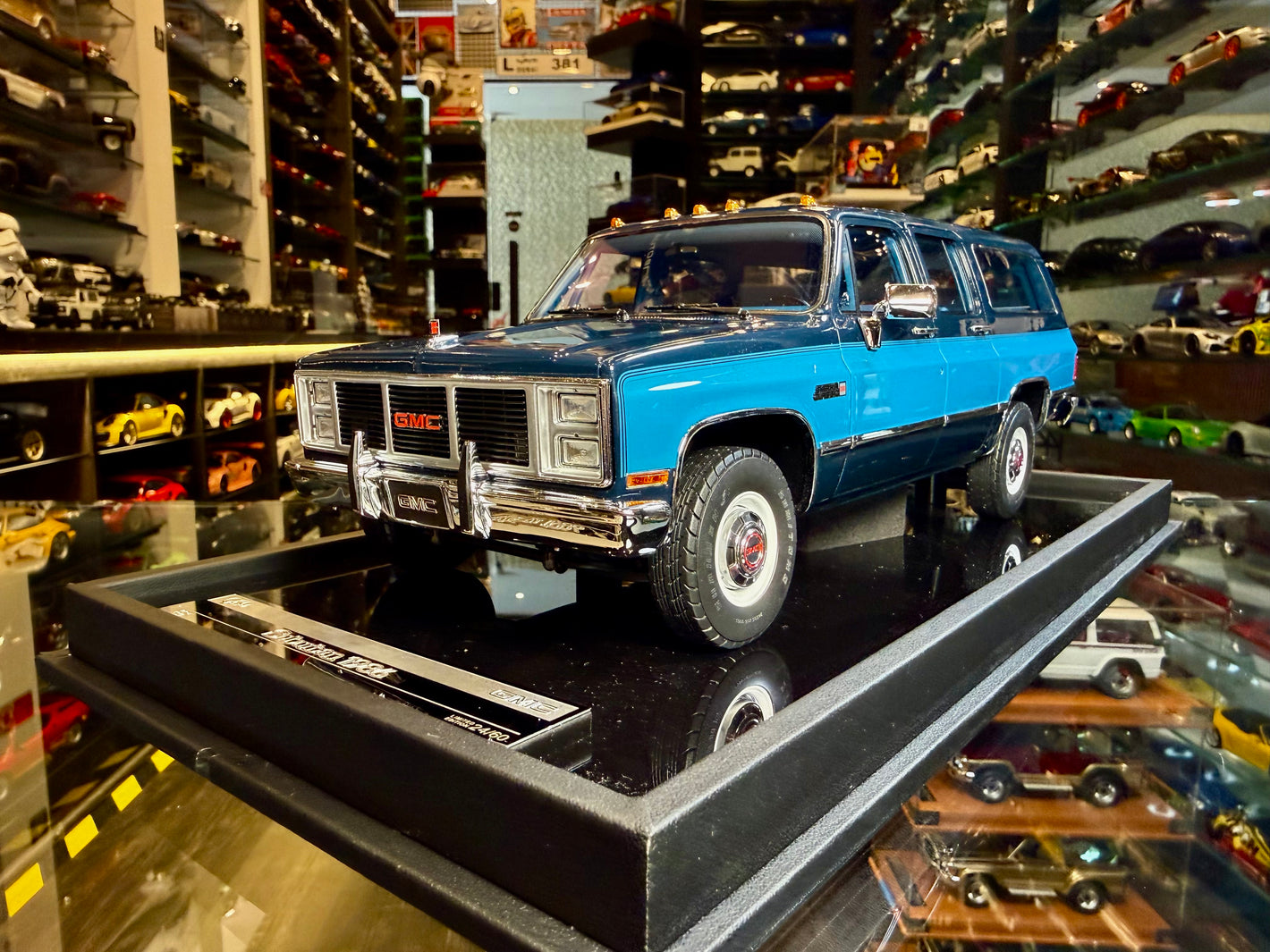 GMC SUBURBAN 1986
