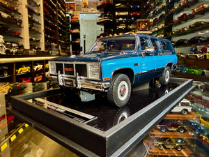 GMC SUBURBAN 1986