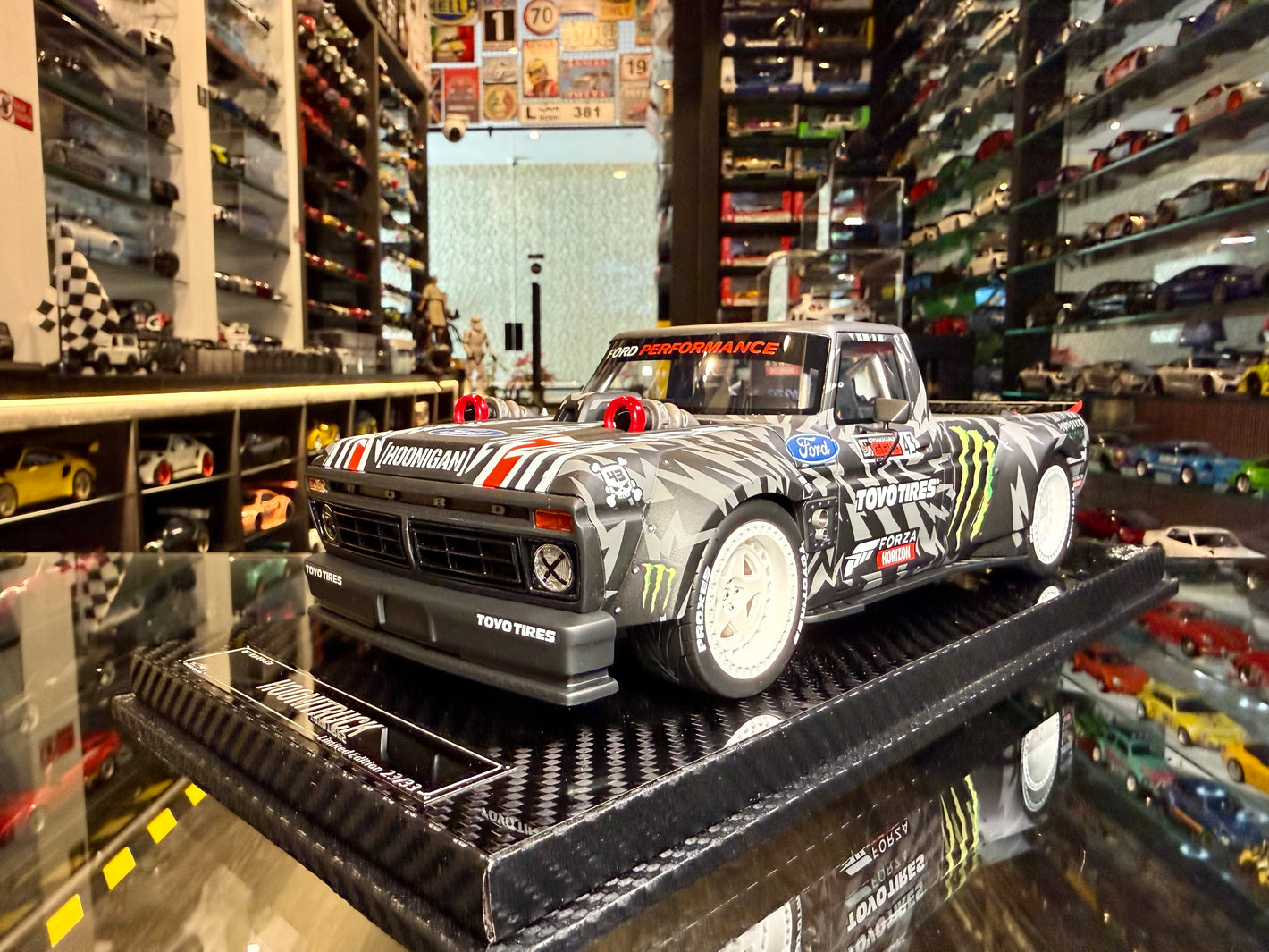 FORD HOONITRUCK