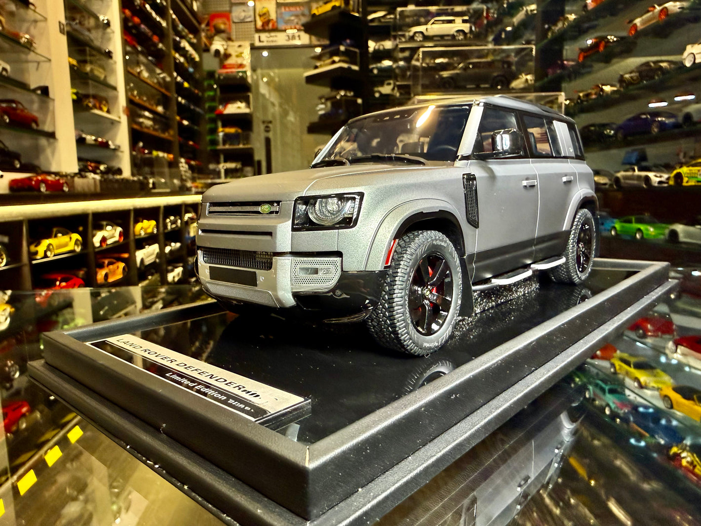 LAND ROVER DEFENDER 110