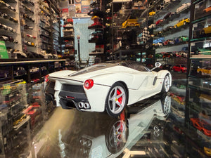 LA FERRARI ( Used item )