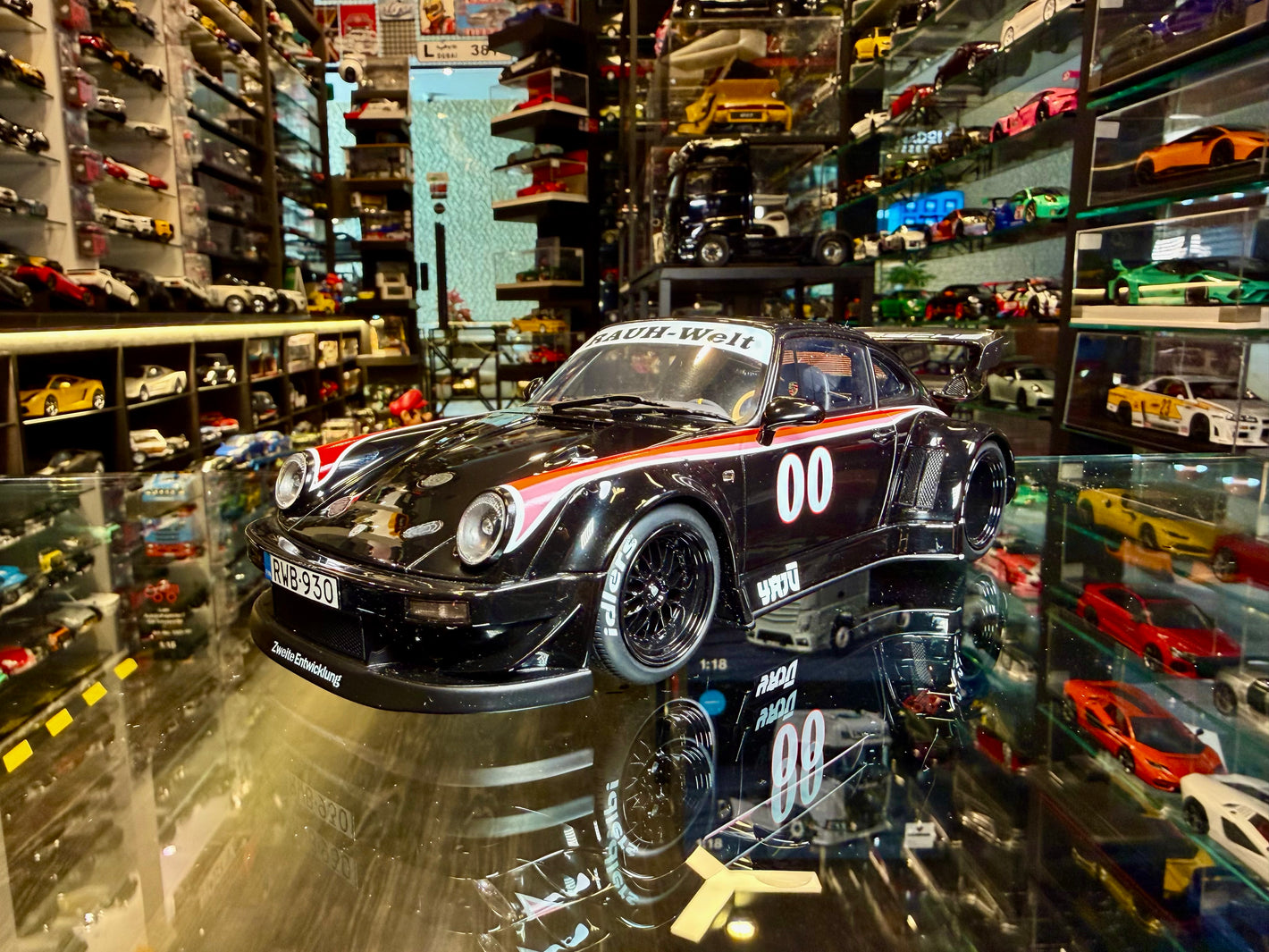 PORSCHE RWB