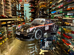 PORSCHE RWB