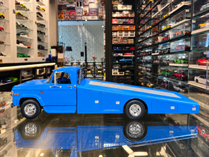 Dodge 1970 D-300 Ramp Truck