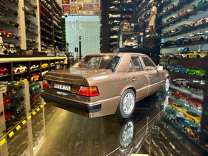 MERCEDES-BENZ E500