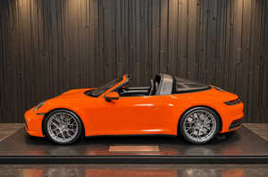PORSCHE CARRERA 911 TARGA 4S