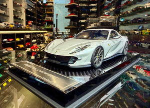 FERRARI 812 SUPERFAST / 8 of 8 PIECES