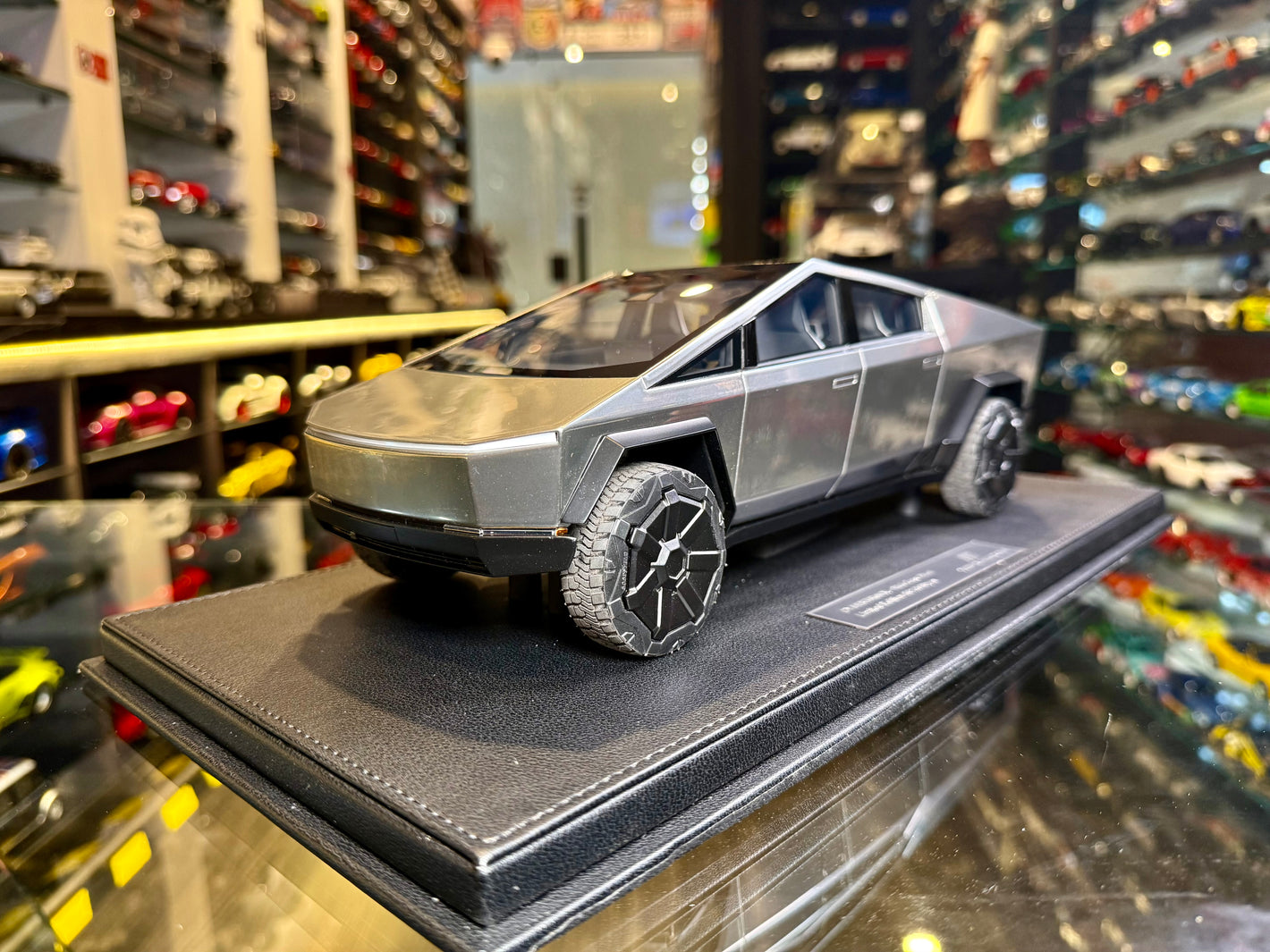 CYBERTRUCK - stainless steel