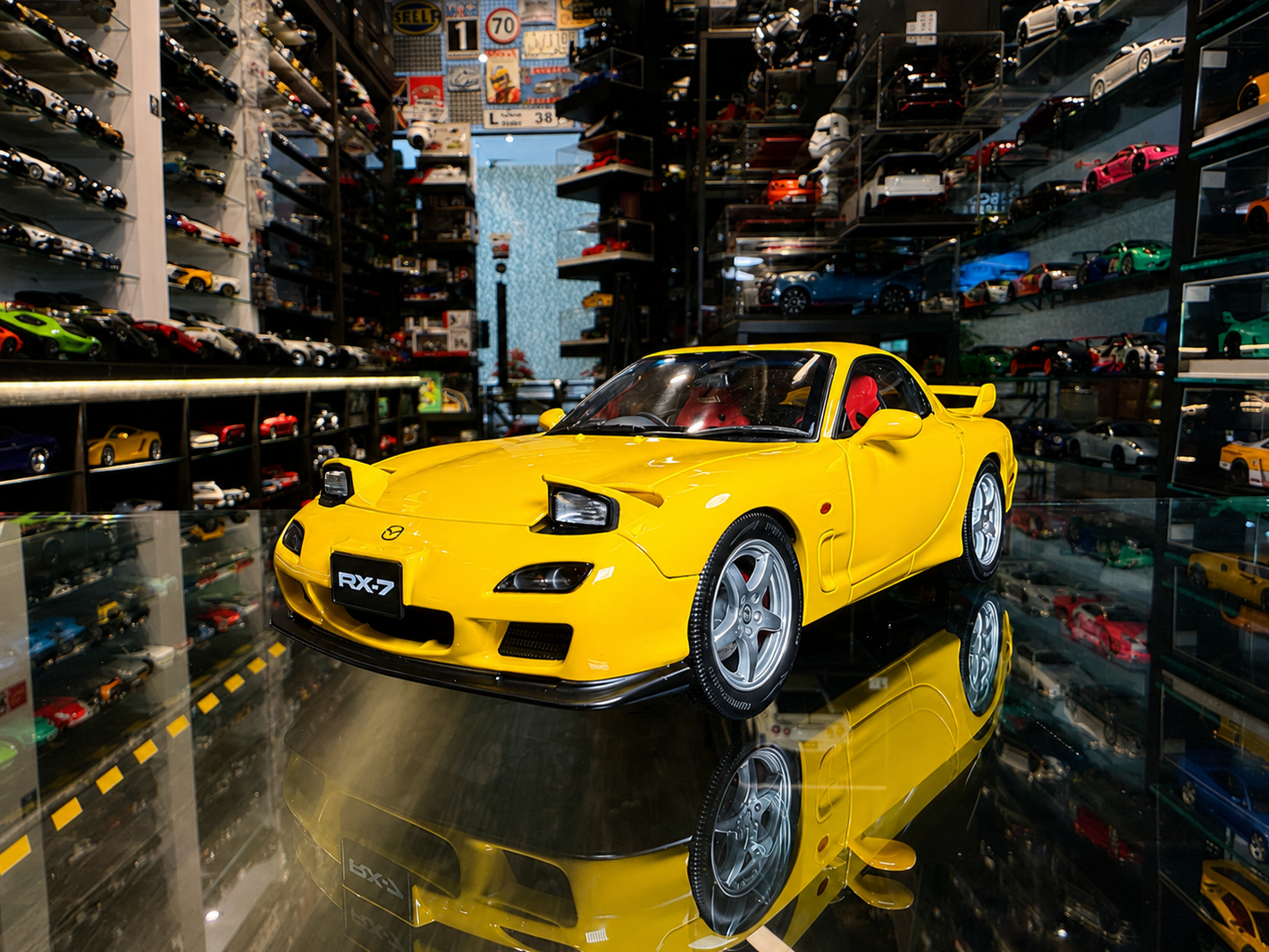MAZDA RX7 / WITH ENGINE FIGURE