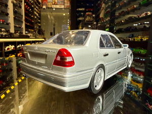 MERCEDES BENZ C63 AMG