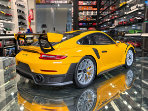 PORSCHE GT2 RS
