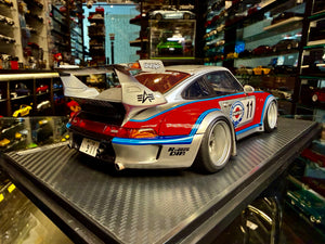 Porsche 993 RWB Martini Edition