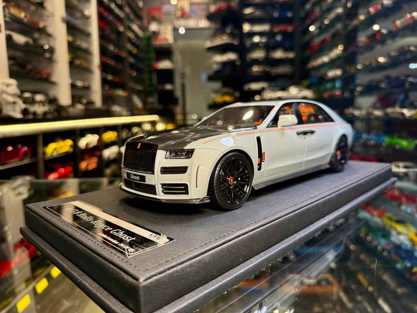 ROLLS-ROYCE GHOST