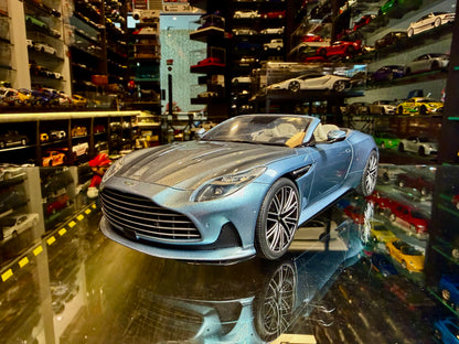 ASTON MARTIN DB12 VOLANTE